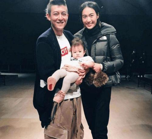 陈冠希老婆爆料视频,揭秘娱乐圈惊人内幕 第1张 陈冠希老婆爆料视频,揭秘娱乐圈惊人内幕 第1张