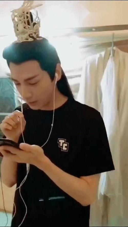 罗云熙搞笑爆料视频大全,笑料百出,欢乐无限 第2张 罗云熙搞笑爆料视频大全,笑料百出,欢乐无限 第2张