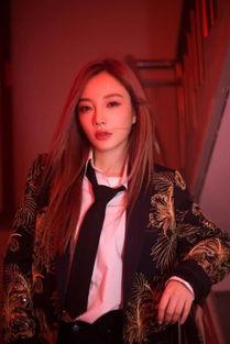 李小璐和景甜最新爆料,娱乐圈风云再起  第2张