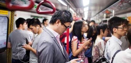 保持站立在线观看手机,站立观手机的独特体验  第2张